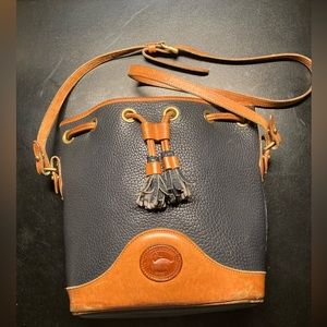 Vintage Dooney and Burke leather handbag